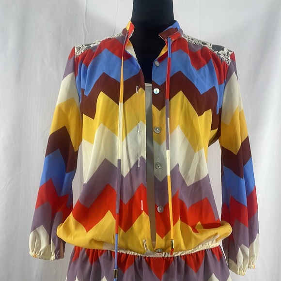 Gianni Bini mini Dress multi colored Chevron Long Sleeve Lace Detail,Medium - Picture 2 of 12